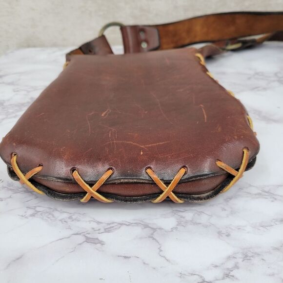 Vintage Hand Tooled & Painted Flowers Leather Hippie Woodstock Purse 70s - Picture 7 of 16